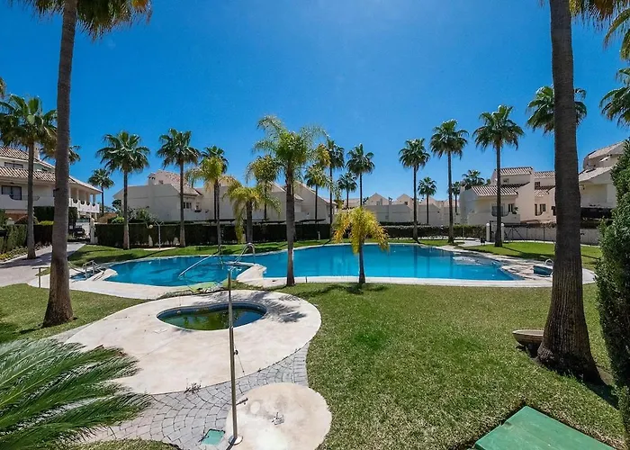 Apart 3 Bedroom El Arenal Marbella